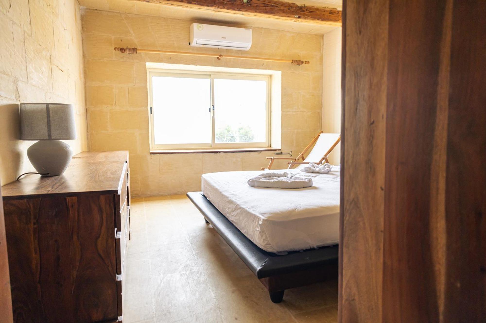 Tranquil 2-Bedroom Escape Надур Екстер'єр фото