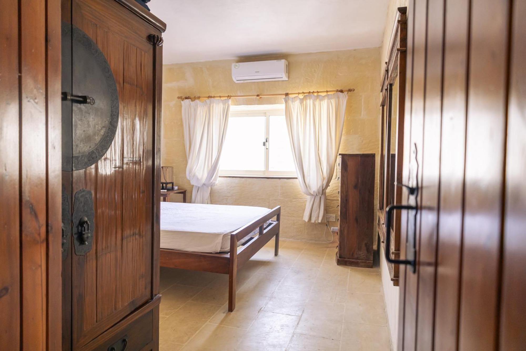 Tranquil 2-Bedroom Escape Надур Екстер'єр фото